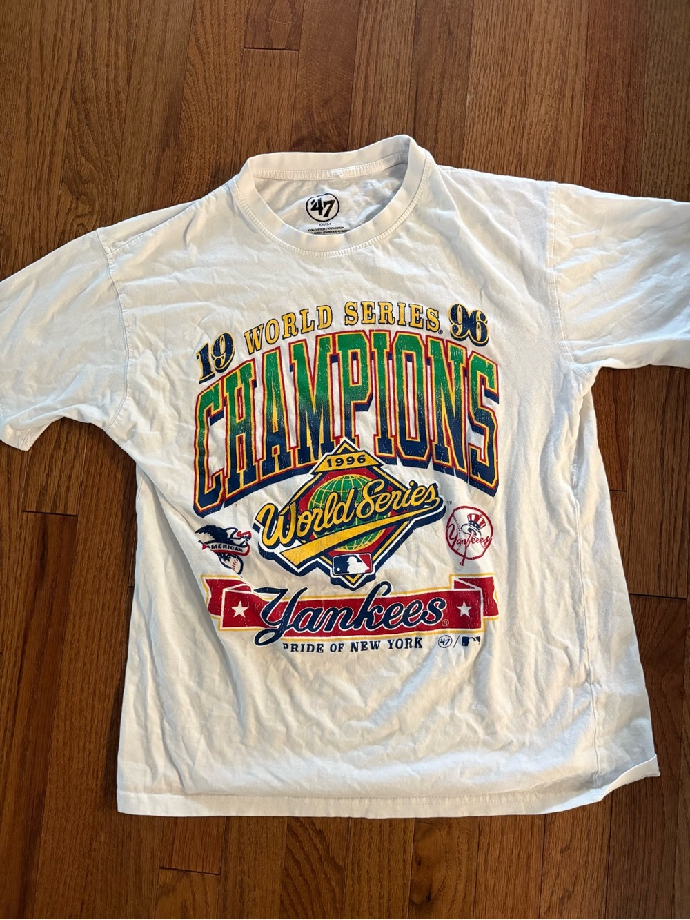 '96 World Series Champions Yankees Graphic Tee - White